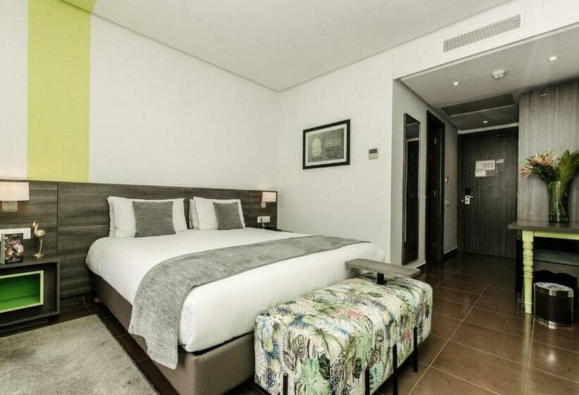 اتاق سوپریور, Wazo