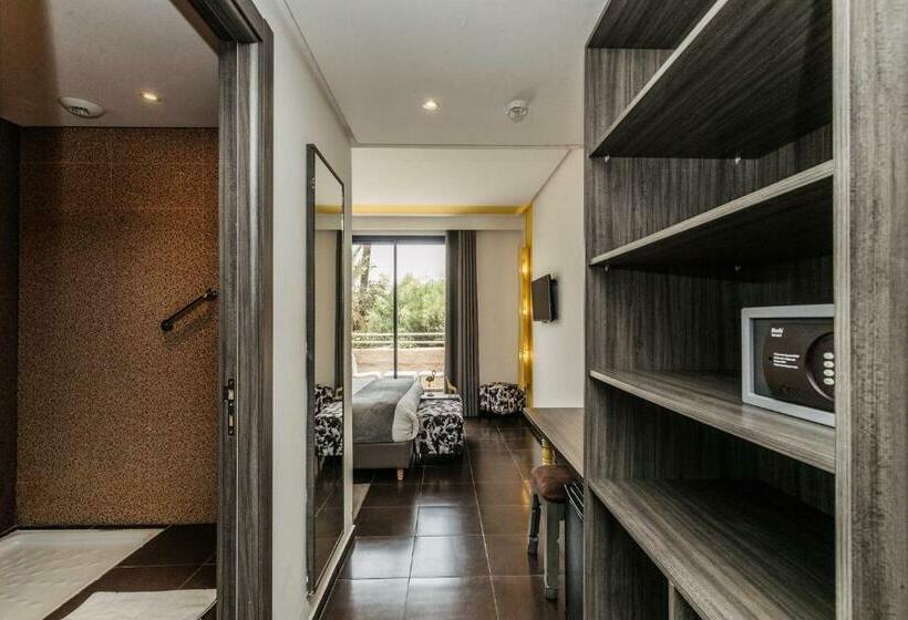 اتاق سوپریور, Wazo