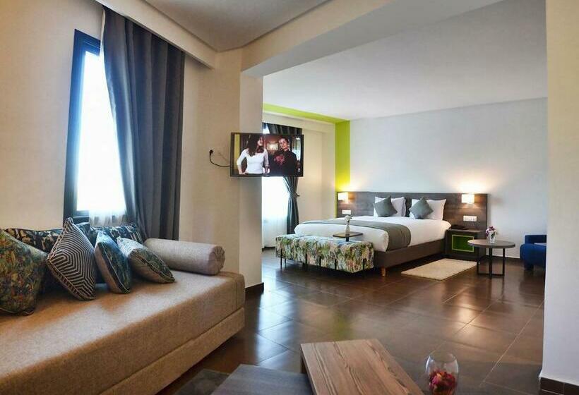 اتاق خانوادگی, Wazo