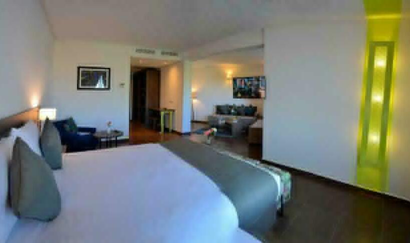 اتاق استاندارد سه نفره, Wazo