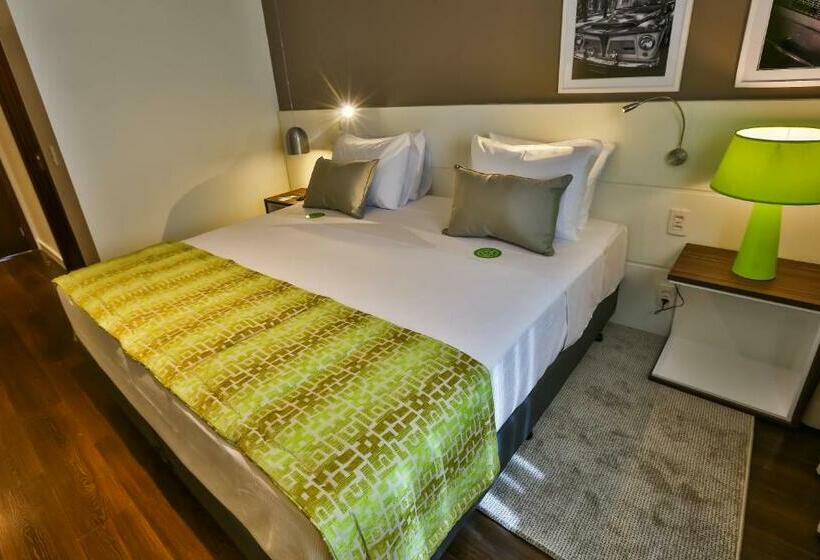 Номер Deluxe Кровать Кинг, Quality Hotel Flamboyant