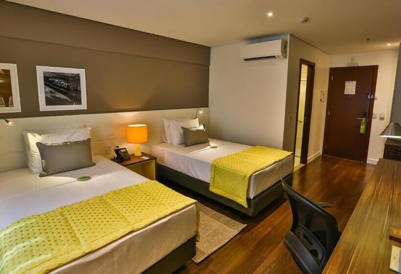 Семейный Номер, Quality Hotel Flamboyant