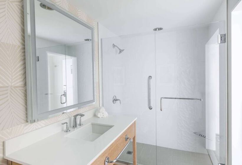 غرفة قياسية سرير بطابقين, Wyndham Grand Clearwater Beach