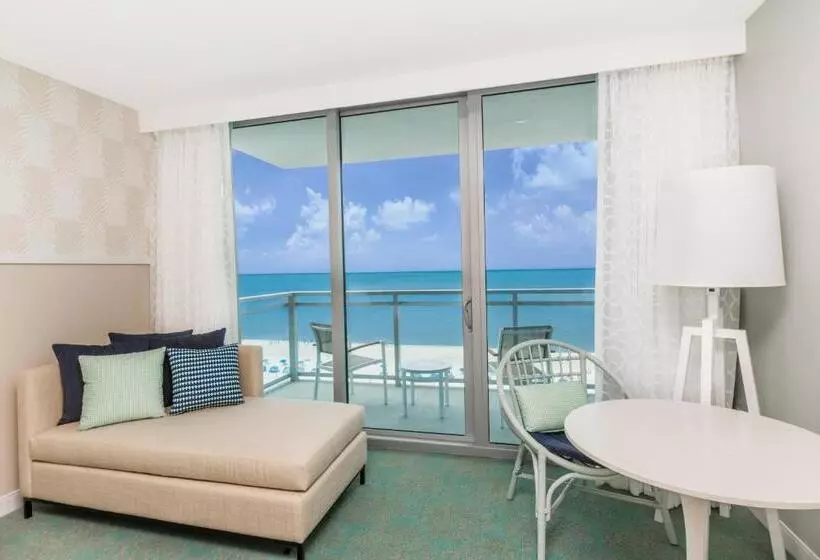 キングサイズベッドのデラックスルーム, Wyndham Grand Clearwater Beach