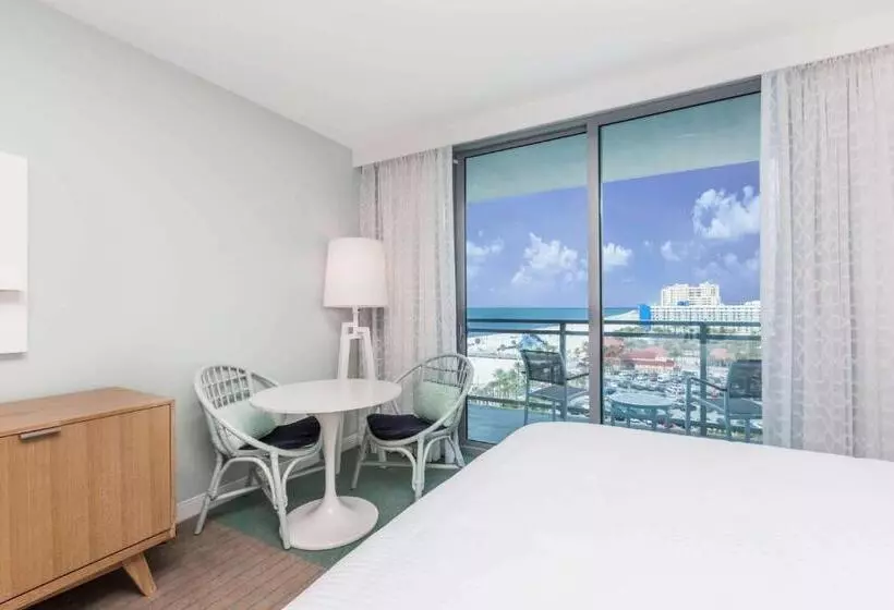 キングサイズベッド、ビュー付きデラックスルーム, Wyndham Grand Clearwater Beach