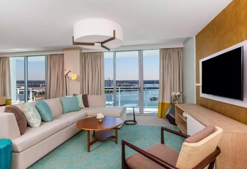 キングサイズベッドのスイートルーム, Wyndham Grand Clearwater Beach
