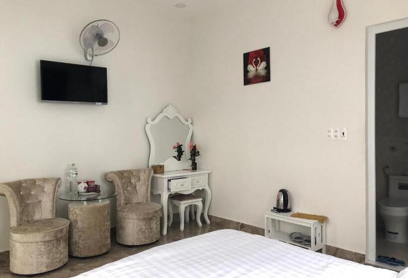 اتاق لوکس با بالکن, Villa   Hotel Nam Khang 2 Dalat