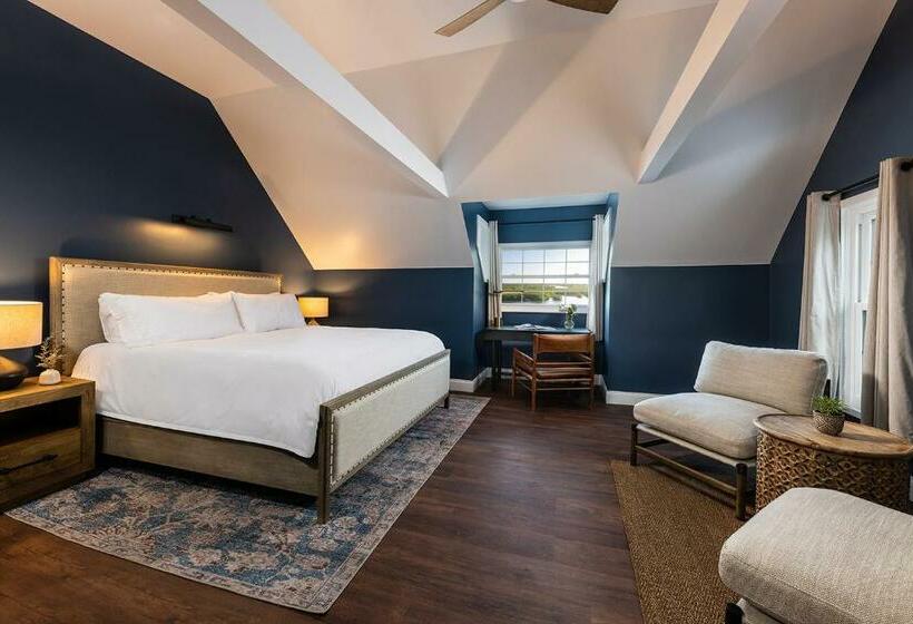 غرفة قياسية سرير كينج, Victoria 1883