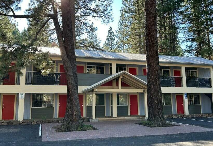 Семейный Номер, Crater Lake Gateway   Hwy 140