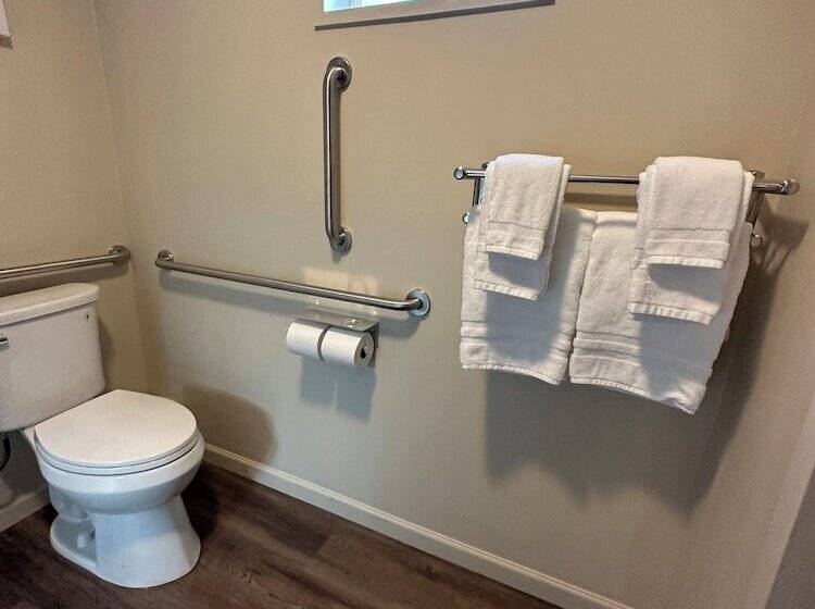 Семейный Номер, Crater Lake Gateway   Hwy 140