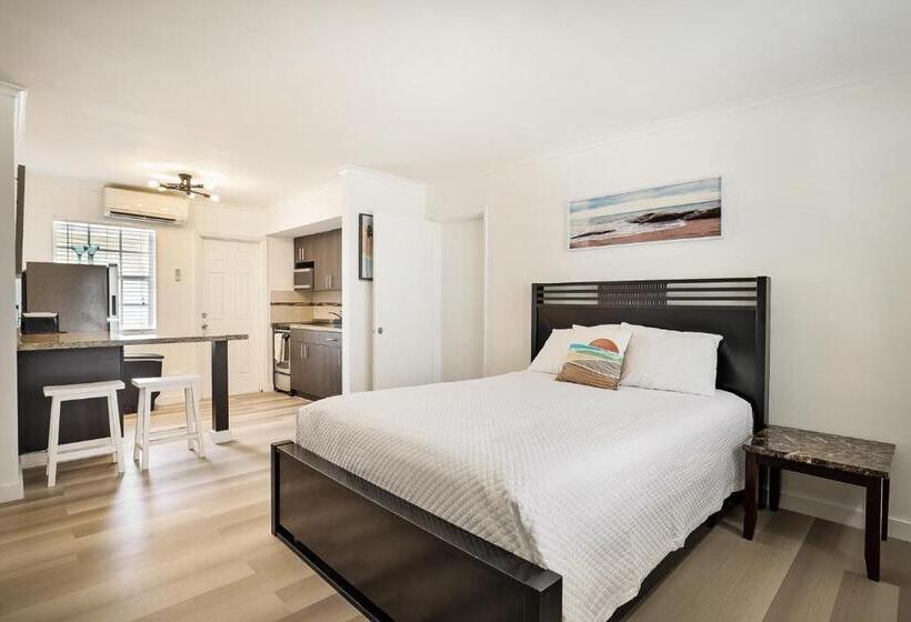 Deluxe Studio, La Mer Suites