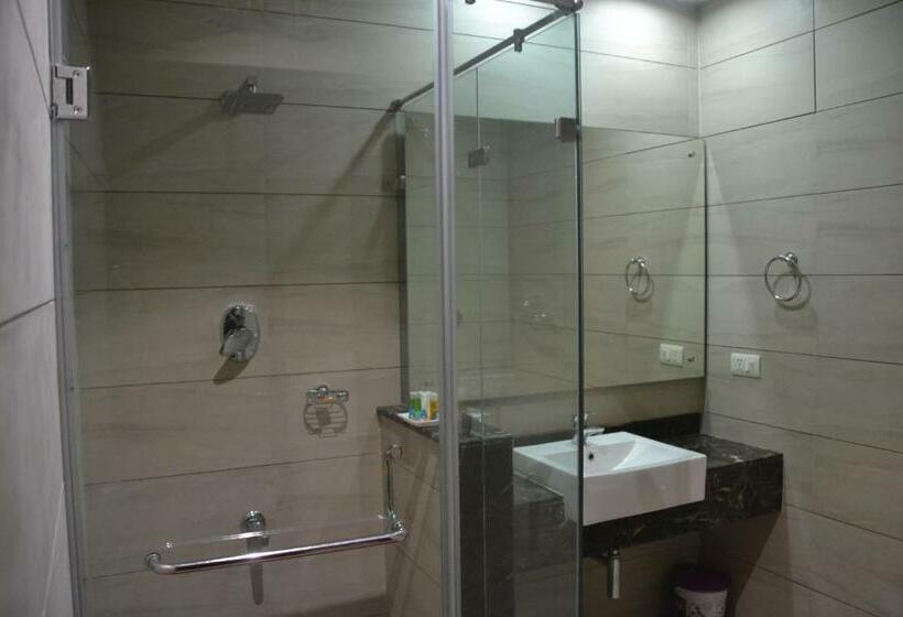 スイート, Shrinath Palace