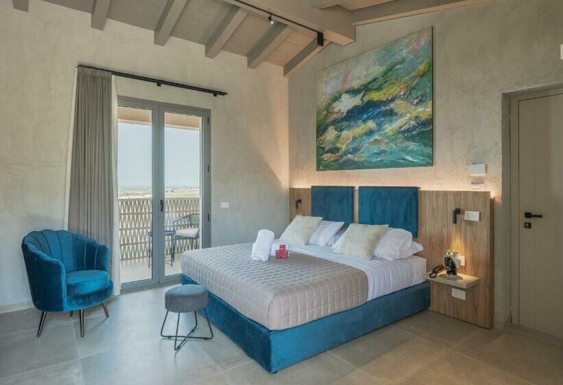 Номер Deluxe Вид на Море, Terreforti Luxury Village