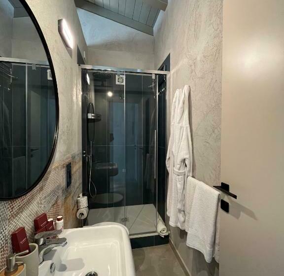 Номер Стандарт Вид на Бассейн, Terreforti Luxury Village