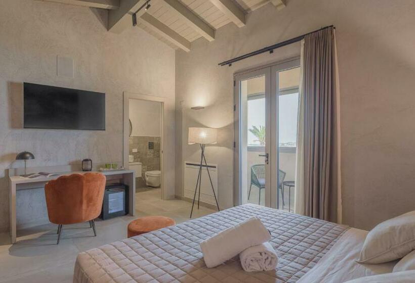 Номер Deluxe Вид на Море, Terreforti Luxury Village