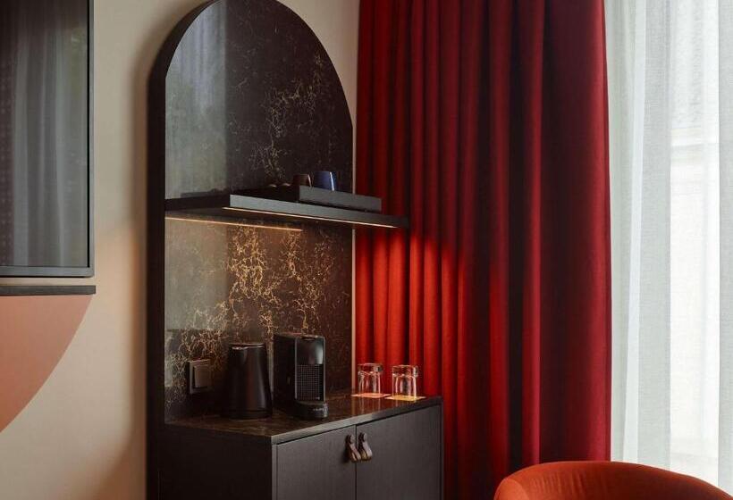 컴포트 룸, Tribe Baden Baden