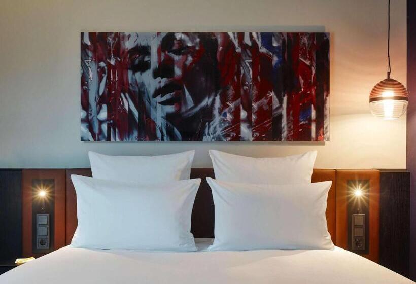 컴포트 룸, Tribe Baden Baden