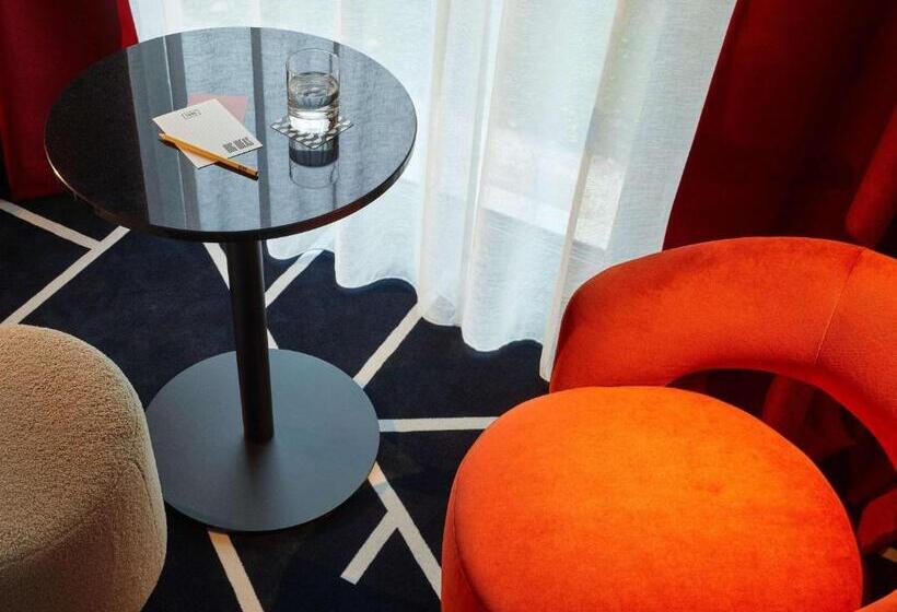 컴포트 룸, Tribe Baden Baden