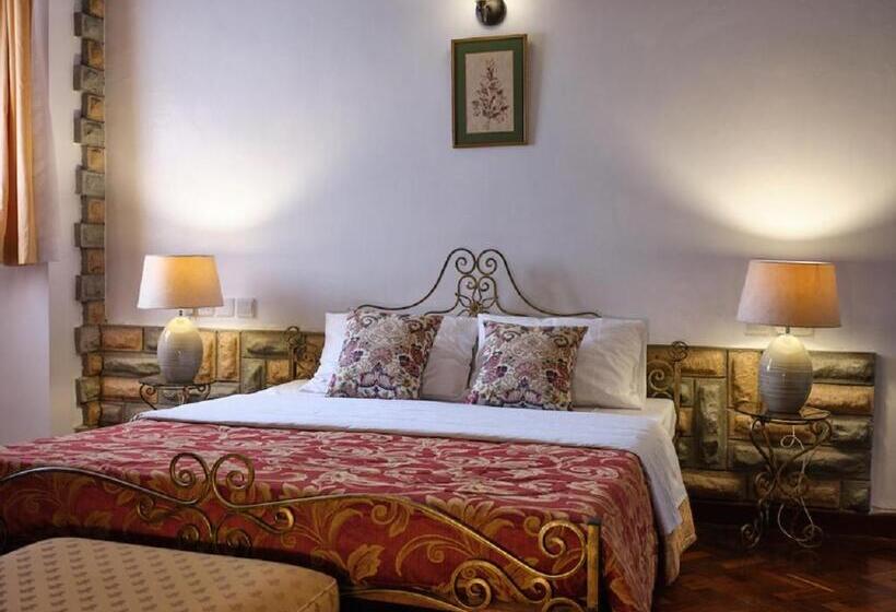اتاق لوکس, The Drexel House Kenya