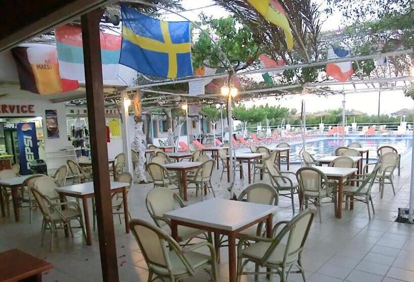 Standard Tent, Santorini Camping & Hostel