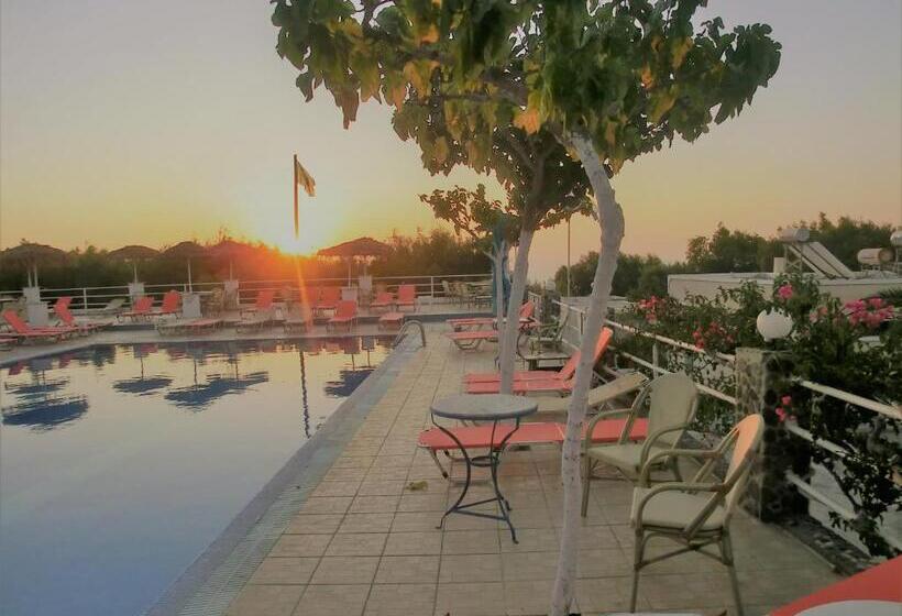 Номер Стандарт, Santorini Camping & Hostel