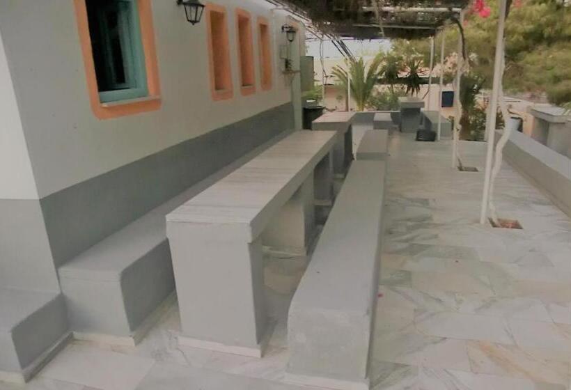 Standard Tent, Santorini Camping & Hostel