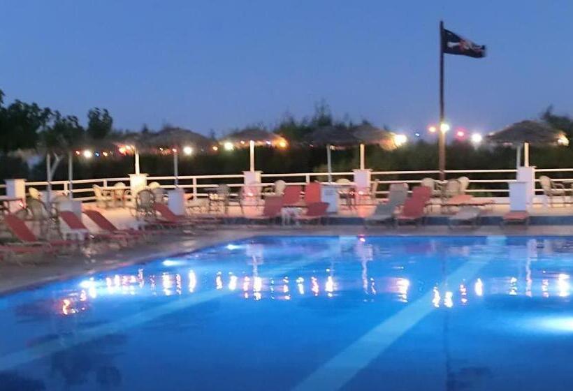 Standard Tent, Santorini Camping & Hostel