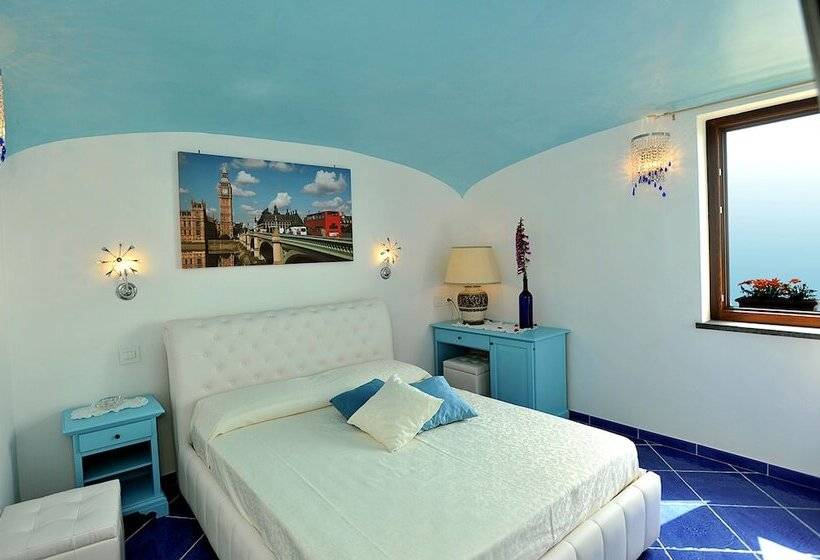 Номер Deluxe Вид на Море, World Center