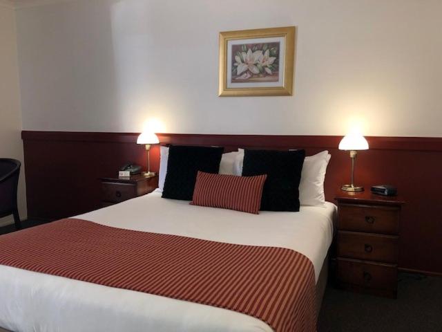 استودیوی استاندارد, Central Studio Accommodation