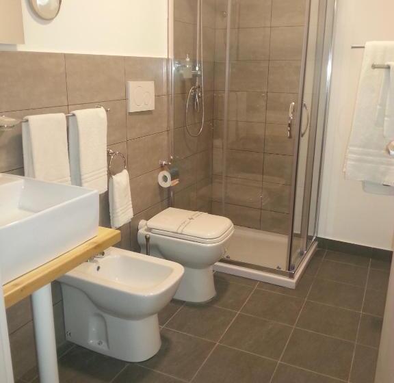 اتاق استاندارد چهار تخته, Umberto House Catania