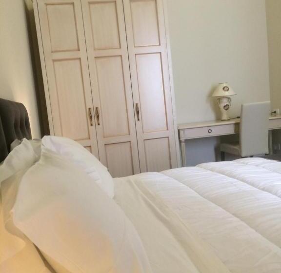 اتاق استاندارد, Umberto House Catania