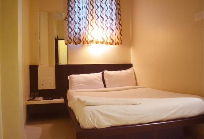 Трехместный Президентский, Airport Metro