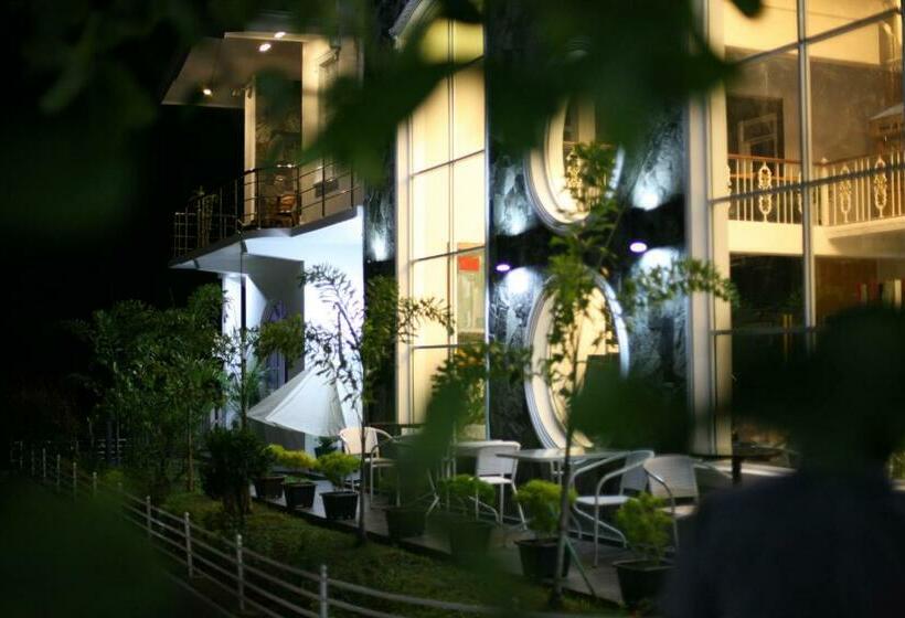 Habitació Estàndard, Ayaana Boutique