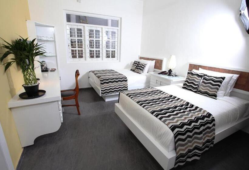 Habitació Estàndard, Ayaana Boutique