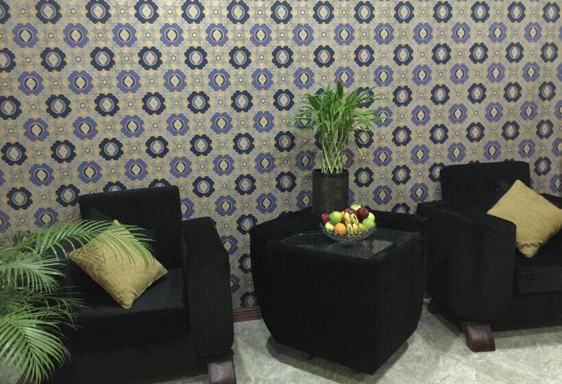 Suite, Ayaana Boutique