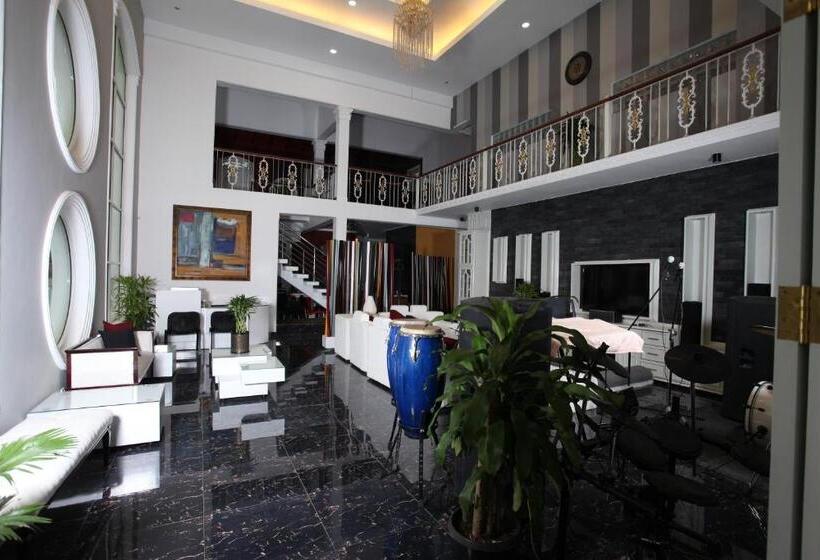 Suite, Ayaana Boutique