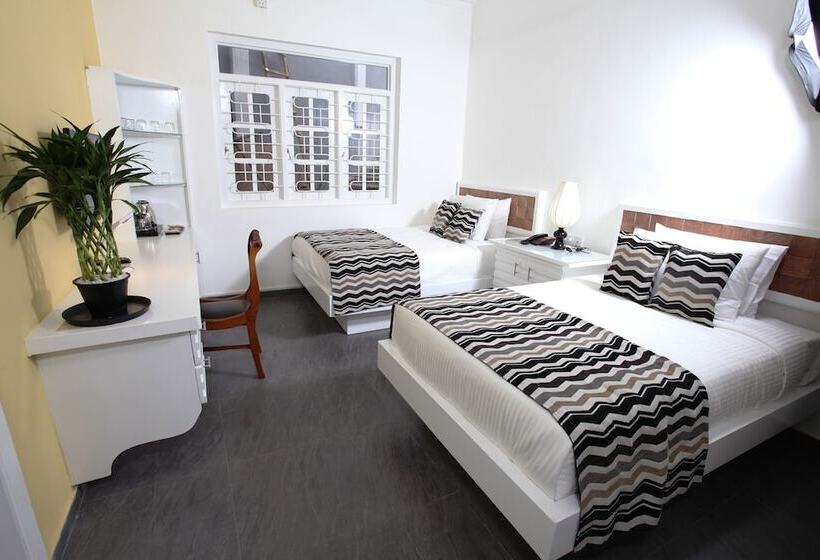 Habitació Estàndard, Ayaana Boutique