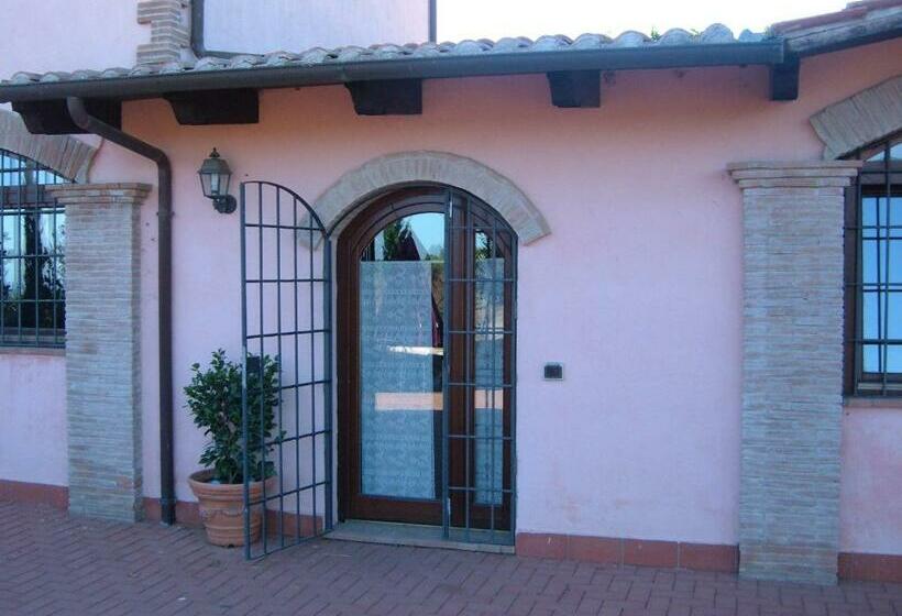 شقة غرفة واحدة, Azienda Agricola Sinisi