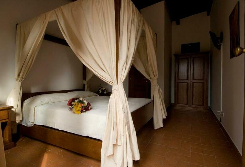 غرفة قياسية, Azienda Agricola Sinisi