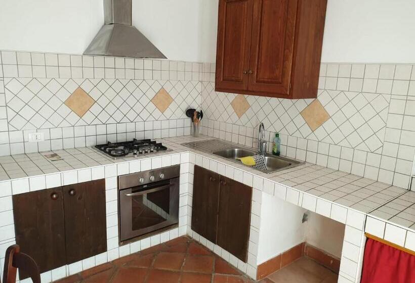 شقة غرفتين, Azienda Agricola Sinisi