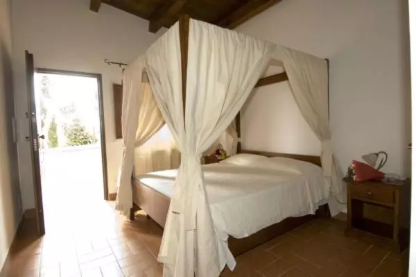 デラックスルーム, Azienda Agricola Sinisi