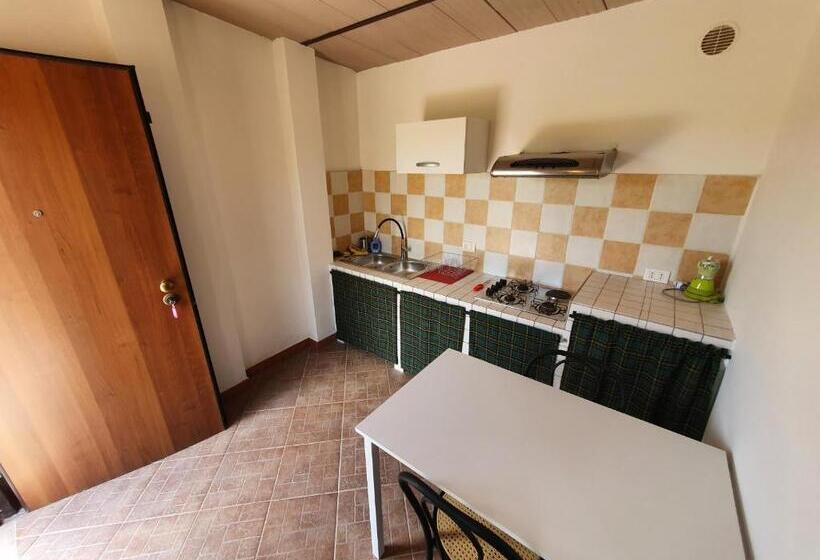 شقة غرفة واحدة, Azienda Agricola Sinisi