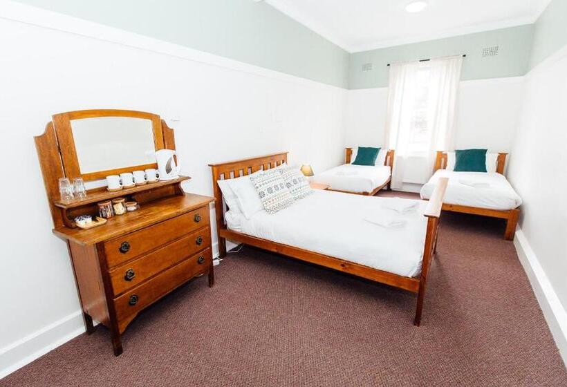 Семейный Номер, Bundanoon