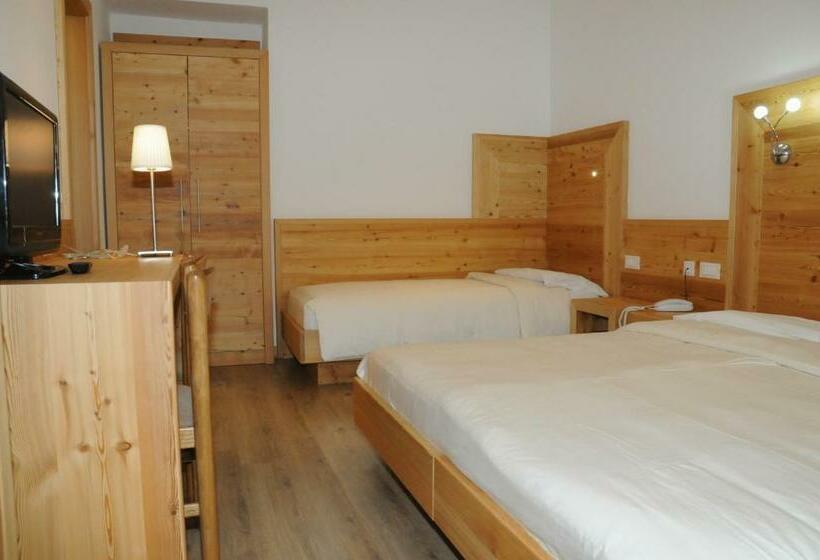 חדר סטנדרט לשלושה, Garni Arnica S