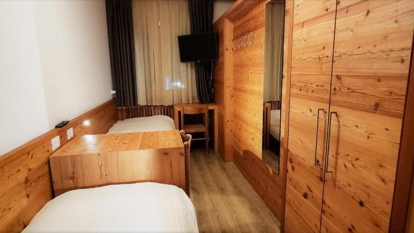 סוויטת ג'וניור משפחתית, Garni Arnica S