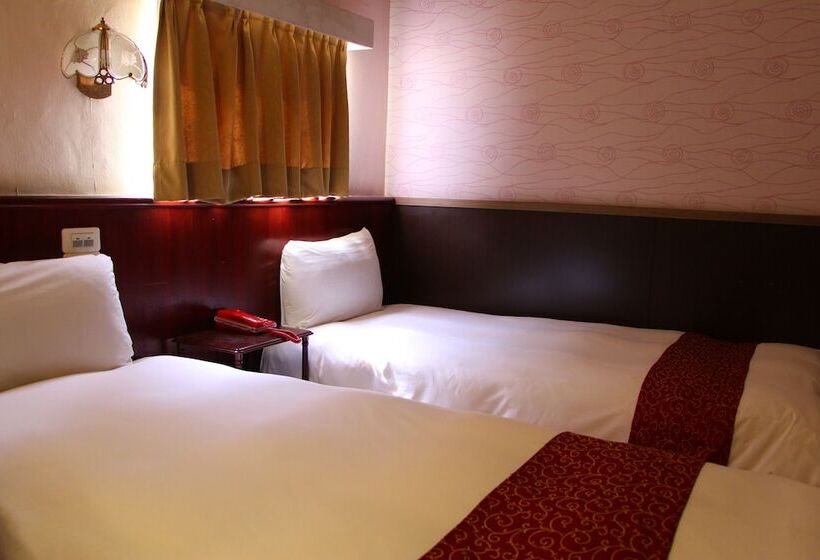 חדר סטנדרט, Gene Long Haiy Att