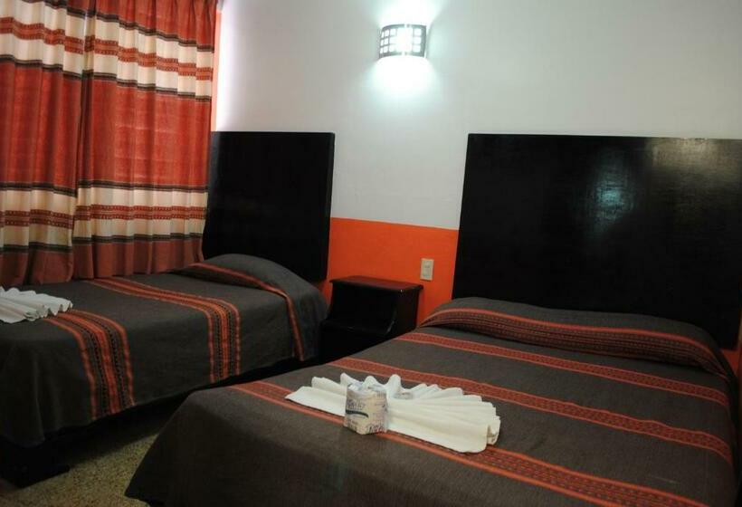 Номер Стандарт Трехместный, Jiménez