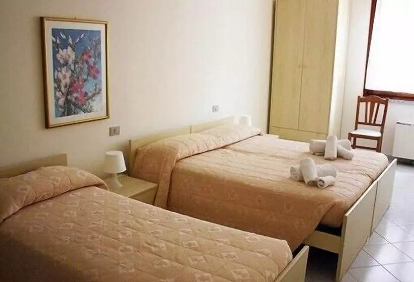 スタンダード4人部屋, La Pineta