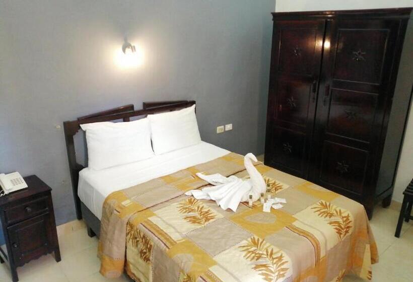 Номер Стандарт, Montejo