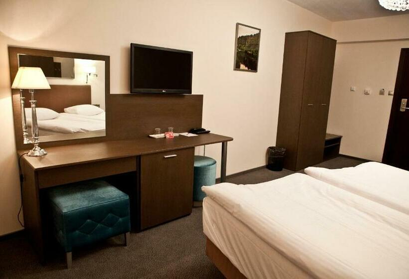 اتاق لوکس خانوادگی, Sokołowska Airport Modlin